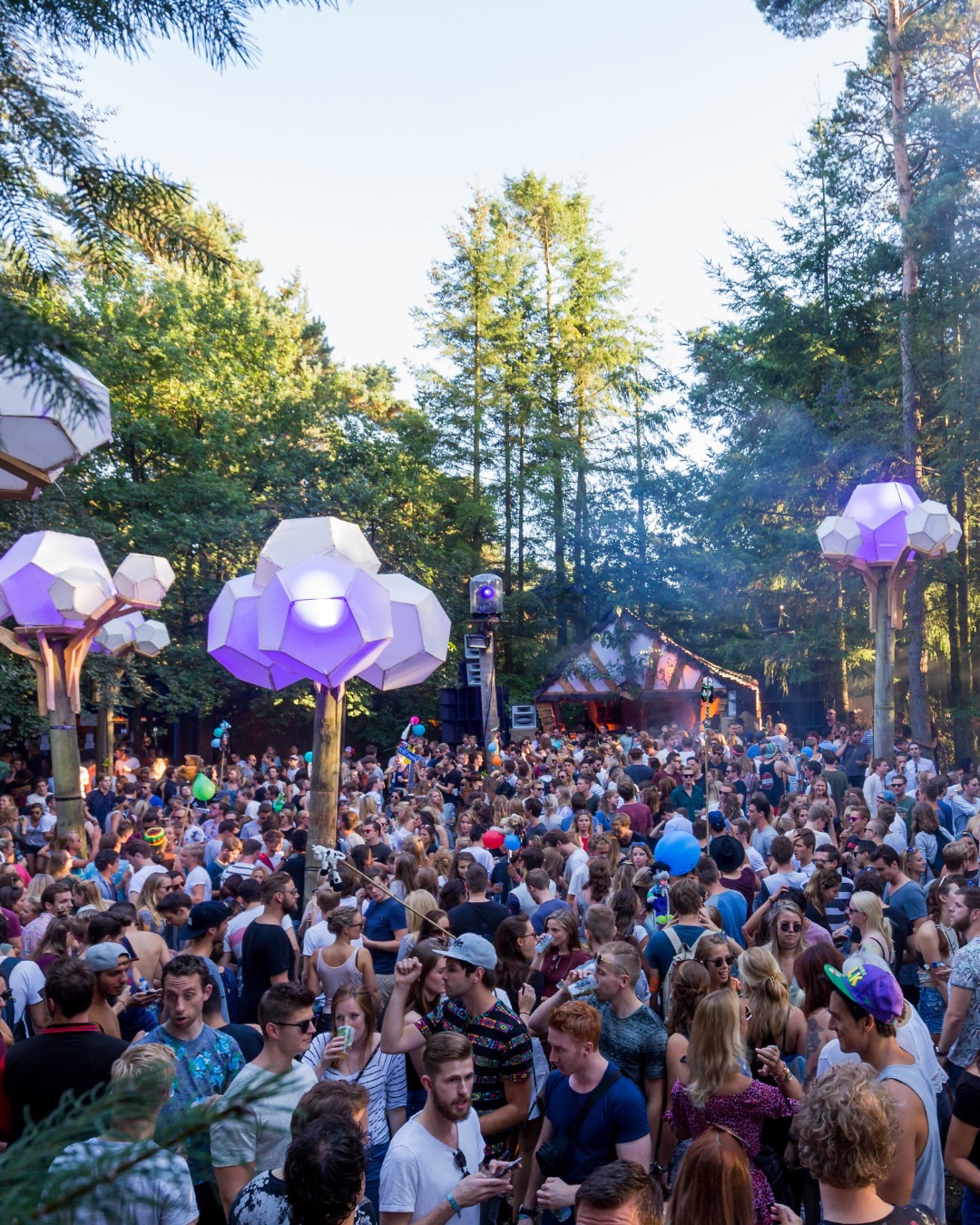 ITW1 - Busvervoer Into the Woods Festival 2026